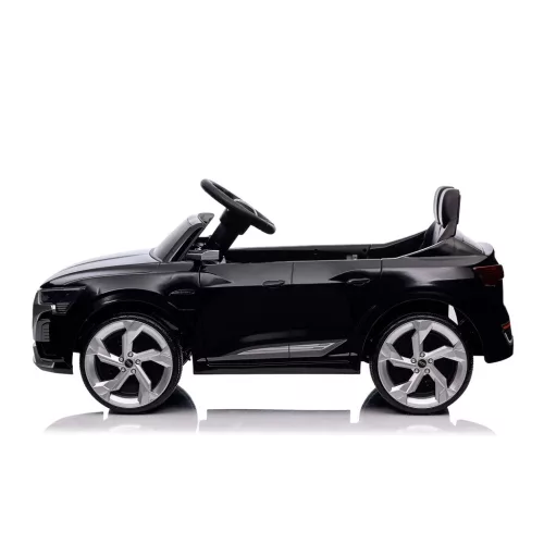 Chipolino Porsche Cayenne elektromos autó bőr üléssel - black