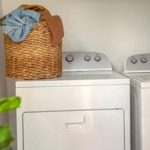 INGENUITY Átalakítható utazó hinta dallamokkal Bella Teddy™ 0m+ 9kg-ig