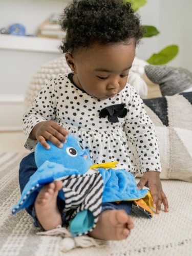 Baby Einstein Zenélő polip formájú morzsolókendő, Look Sea Listen™, Opus, 0 hó+