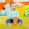 Bright Starts Plüss csörgő tigris C-karikán, Jingle Joy™, 0 hó+