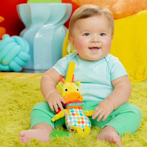 Bright Starts C-karikán játék dallamokkal, zsiráf, Pull Play & Boogie™, 0 hó+