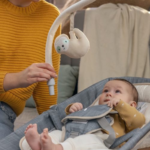 INGENUITY Rezgő masszázs pihenőszék dallamokkal, Happy Belly™, Rock-to-Bounce, Parker™, 0 hó+ 9 kg-ig