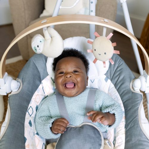 INGENUITY Parker™ zenélő hintaszék 0 hónapos kortól, 9 kg-ig