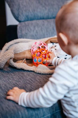 OBALL Játék OBALL™ Csörgő 10 cm 0hó + AQUAINT 50 ml - dark pink