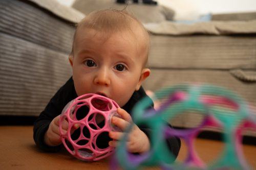 OBALL Játék OBALL™ Classic 10 cm 0hó + AQUAINT 50 ml - rózsaszín/lila