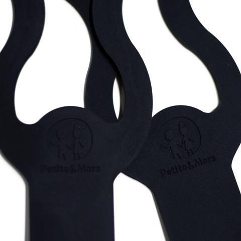 Petite&Mars Akasztók a táska felfüggesztéséhez babakocsira, 2 db