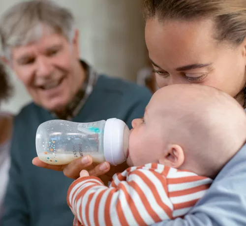 Avent SCY673/82 Natural Response medvés cumisüveg AirFree 260 ml 1hó+