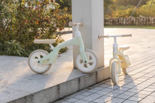 QPLAY futóbicikli Tech Mint, kor 2-4 év, 30 kg-ig