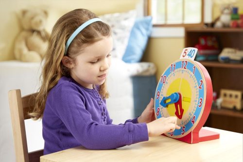Melissa & Doug fa készségfejlesztő játék, forgasd és olvasd, óratanuló